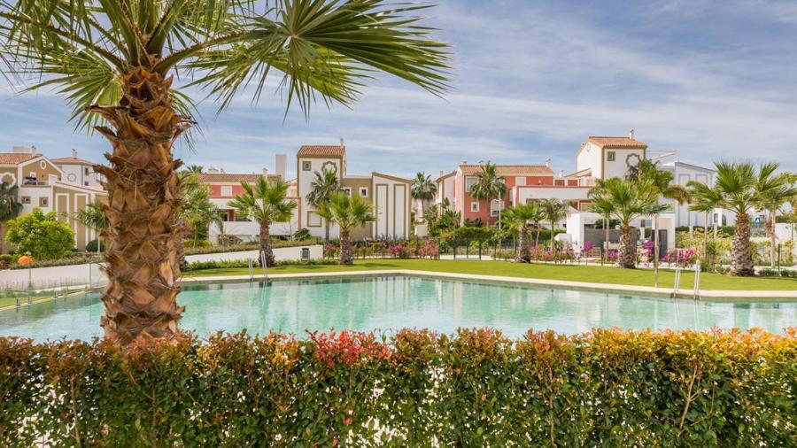 Cortijo Del Mar Resort Естепона Екстериор снимка