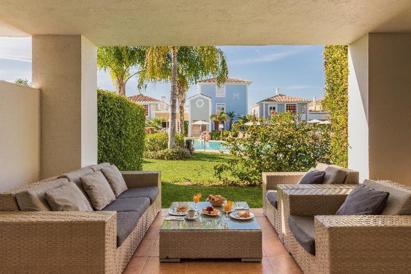 Cortijo Del Mar Resort Естепона Стая снимка