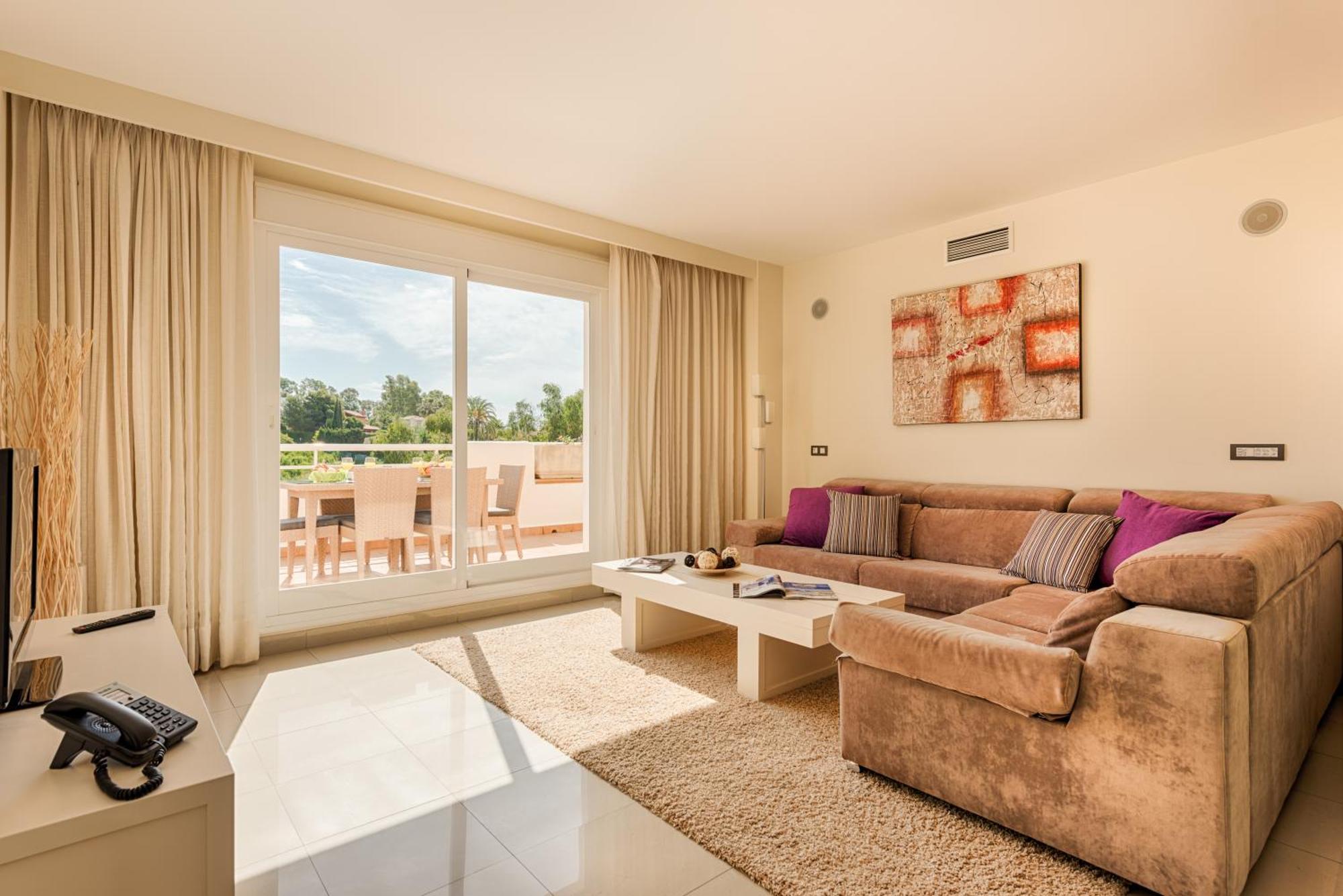 Cortijo Del Mar Resort Естепона Екстериор снимка