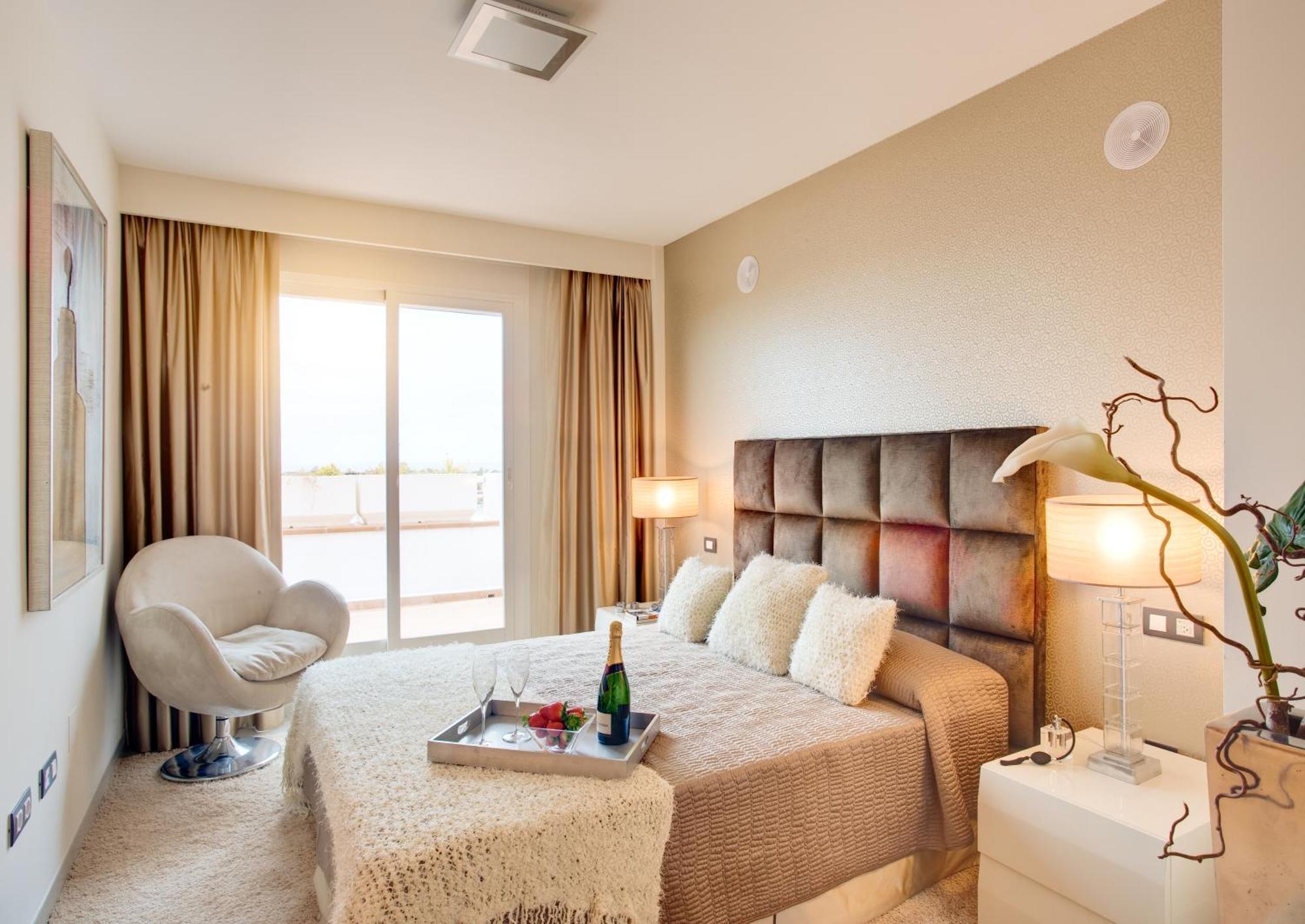 Cortijo Del Mar Resort Естепона Екстериор снимка